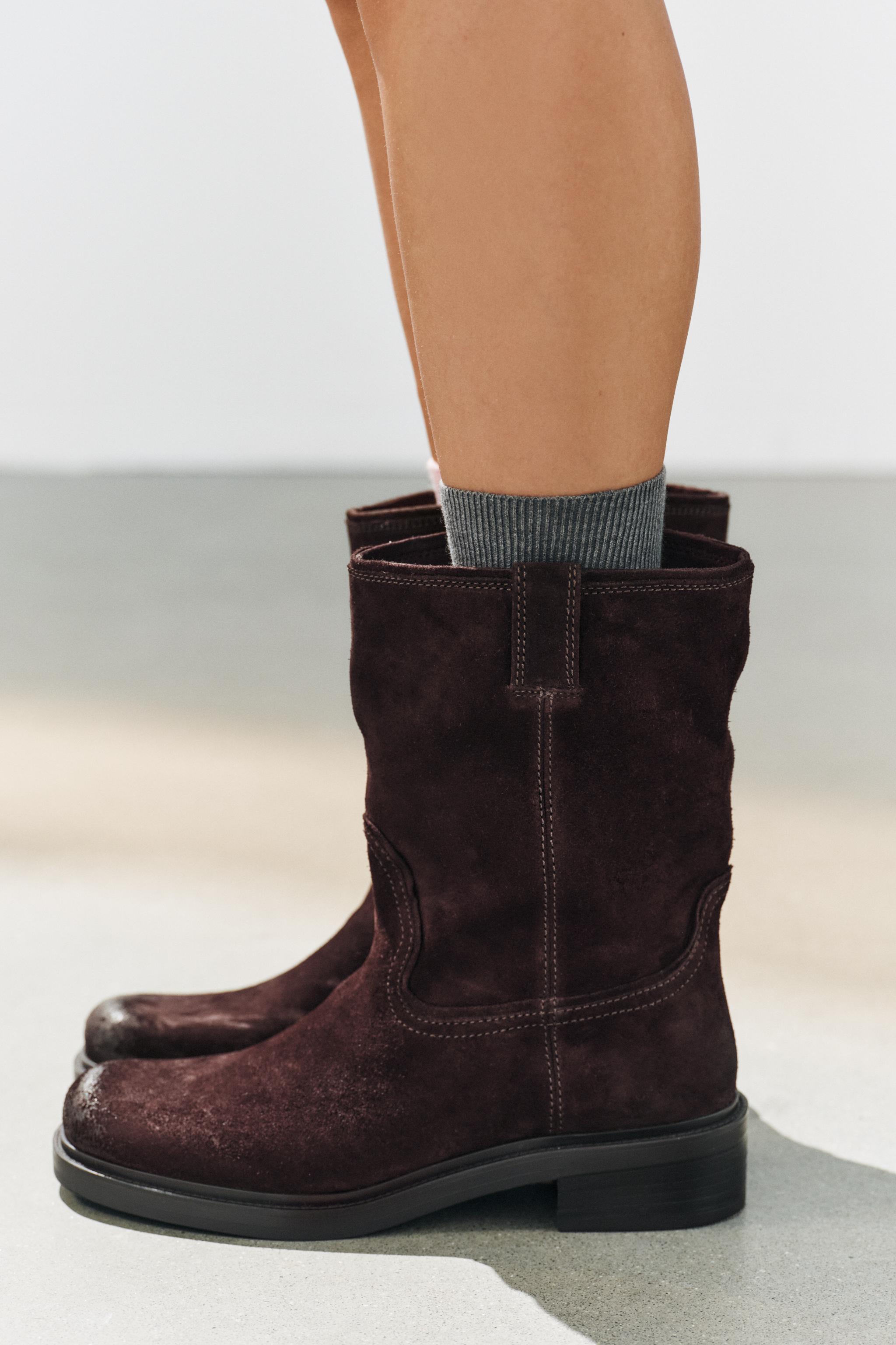 BOTTINES EN CROÛTE DE CUIR